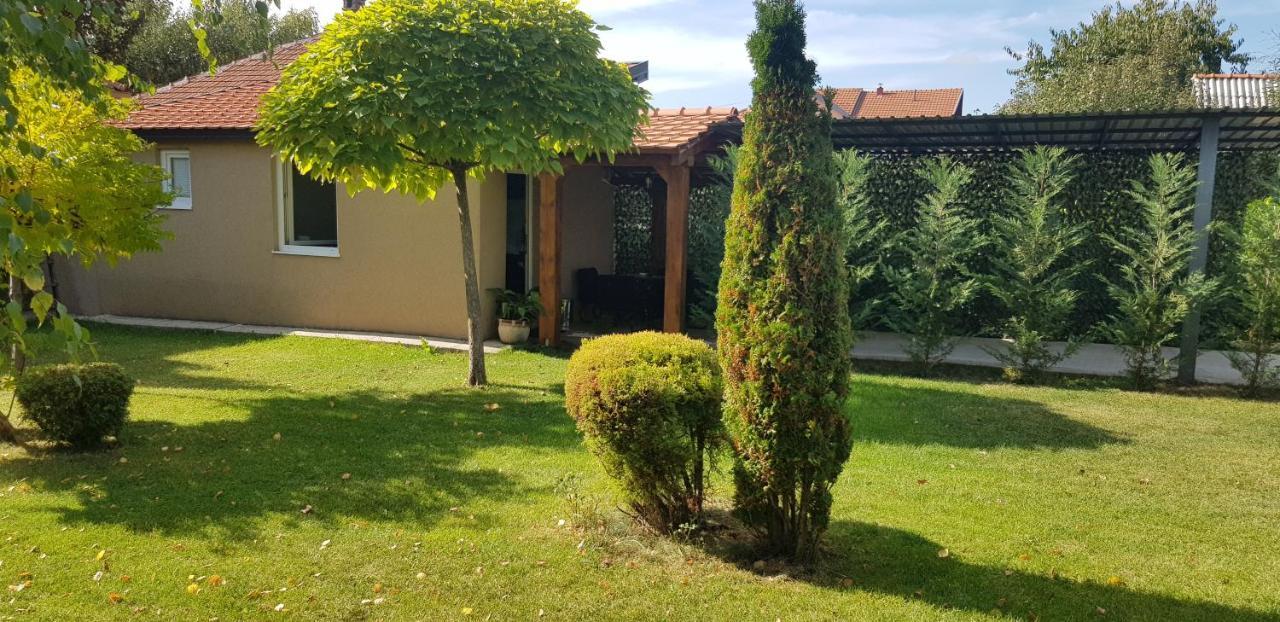 Apartment Lena Nikšić Eksteriør billede
